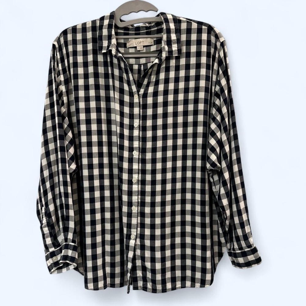 LOFT Petite Gingham Relaxed Shirt EUC